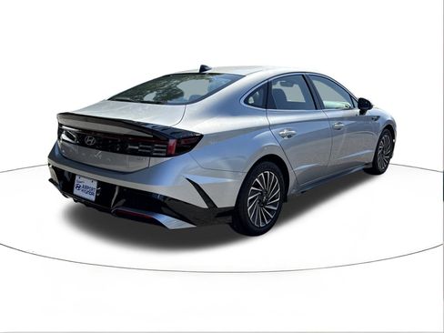 Certified 2024 Hyundai Sonata SEL image 3