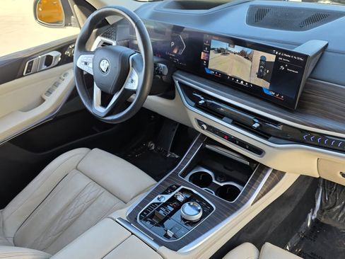 Used 2024 BMW X7 xDrive40i w/ Executive Package image 33