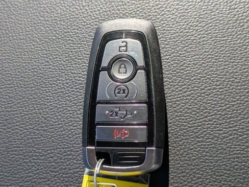 Used 2025 Ford F150 Lariat w/ FX4 Off-Road Package AWD/4WD image 30