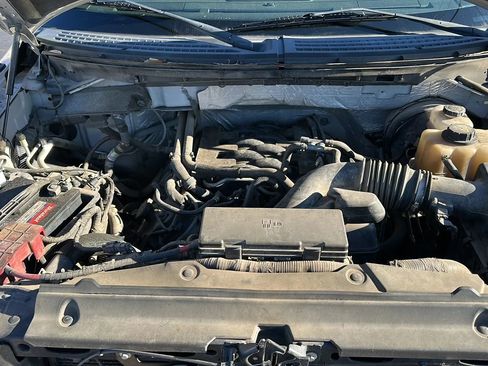 Used 2011 Ford F150 XLT w/ XLT Chrome Pkg image 16