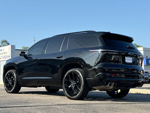 Used 2024 Chevrolet Traverse RS w/ LPO, Floor Liner Package AWD/4WD image 5