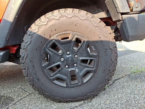 Used 2016 Jeep Wrangler Unlimited Sport AWD/4WD image 4