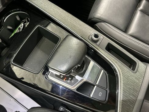 Used 2020 Audi A4 2.0T Premium w/ Convenience Package AWD/4WD image 17