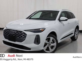 New 2025 Audi Q5 Premium Plus video 1