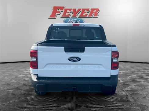 New 2026 Ford Maverick Lariat image 4