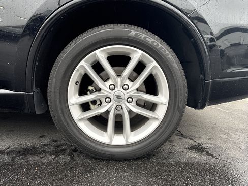 Used 2023 Dodge Durango GT image 3