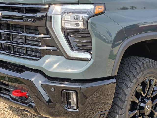 New 2026 Chevrolet Silverado 2500 LTZ w/ LTZ Plus Package AWD/4WD image 6