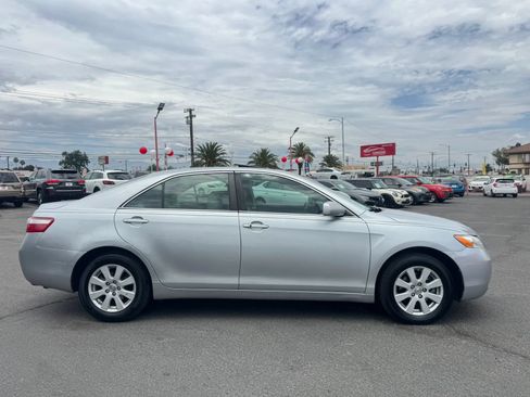 Used 2007 Toyota Camry XLE FWD image 11