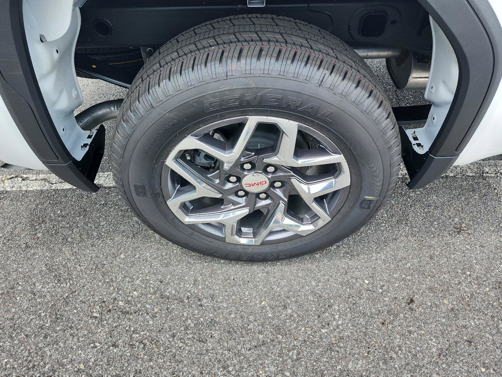 New 2026 GMC Sierra 1500 SLE AWD/4WD image 4