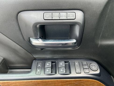 Used 2018 Chevrolet Silverado 1500 LTZ w/ Sport Package AWD/4WD image 16