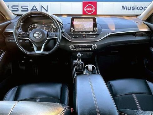 Used 2024 Nissan Altima 2.5 SR image 7