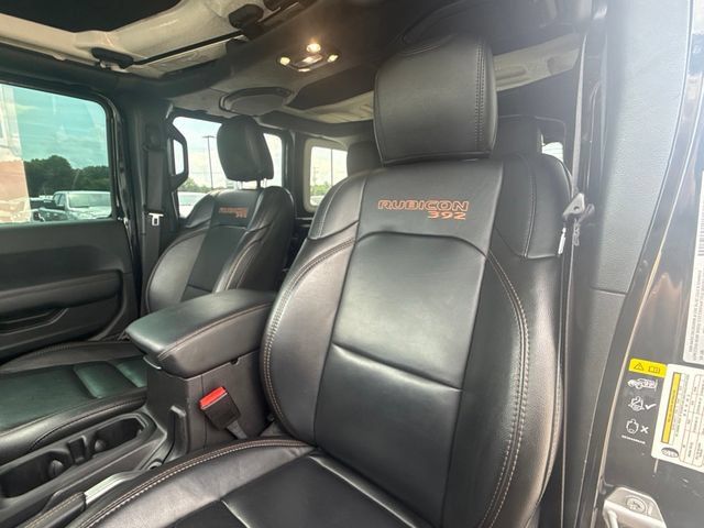 Used 2022 Jeep Wrangler Unlimited Rubicon w/ Dual Top Group AWD/4WD image 17