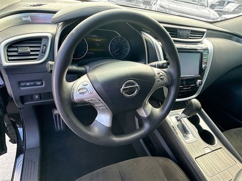 Used 2017 Nissan Murano S w/ Navigation Package image 12