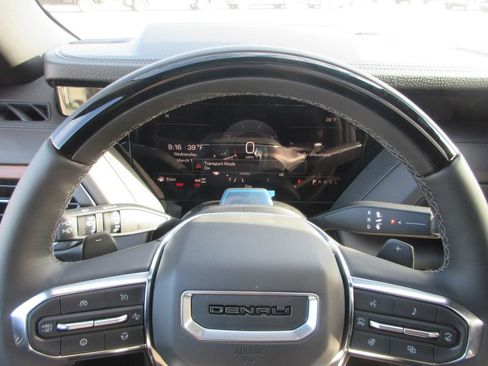 New 2026 GMC Yukon Denali image 18