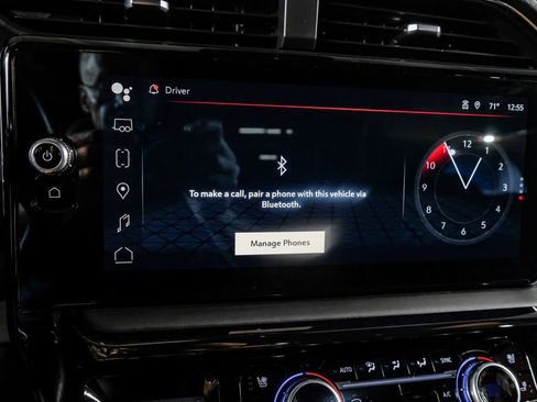 Used 2024 GMC Sierra 2500 AT4X image 27