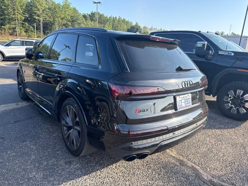 Used 2023 Audi SQ7 Prestige w/ Prestige Package AWD/4WD image 4