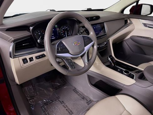 Used 2021 Cadillac XT5 Premium Luxury image 10