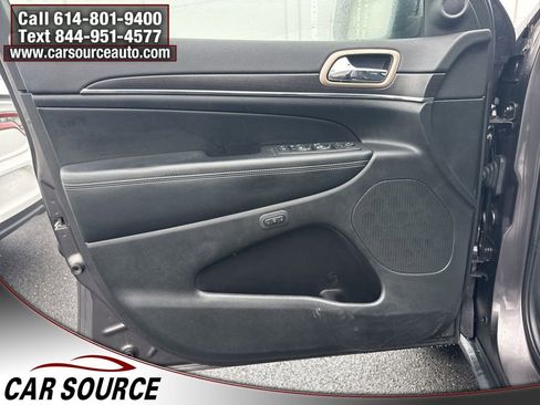 Used 2015 Jeep Grand Cherokee Limited w/ Trailer Tow Group IV image 18