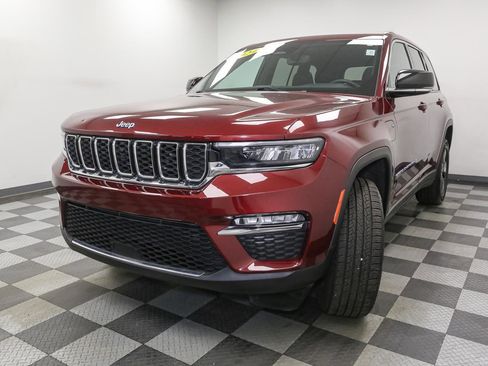 Used 2024 Jeep Grand Cherokee Limited 4xe AWD/4WD image 4