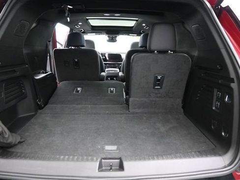Used 2024 Chevrolet Traverse RS w/ LPO, Floor Liner Package AWD/4WD image 10