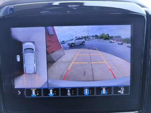 Used 2020 Chevrolet Traverse RS FWD image 20