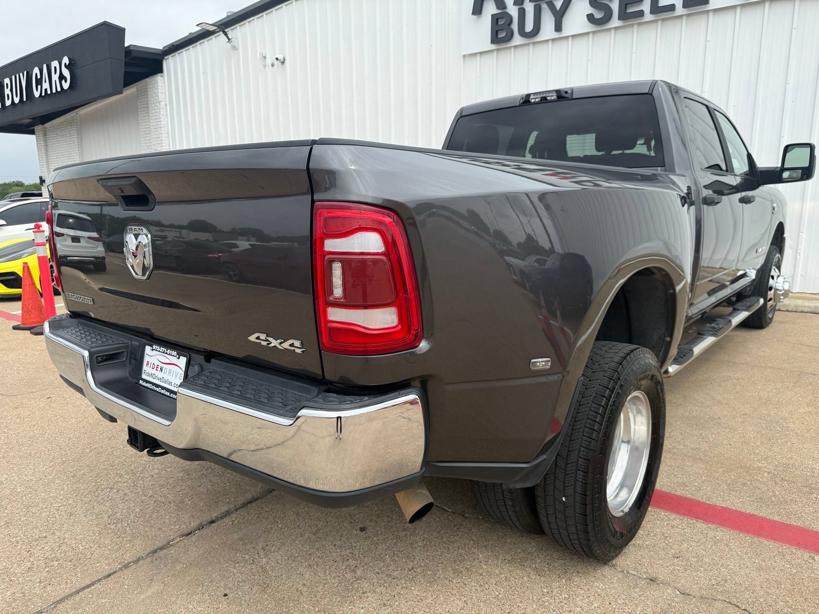Used 2024 RAM 3500 Big Horn w/ Bed Utility Group AWD/4WD image 6