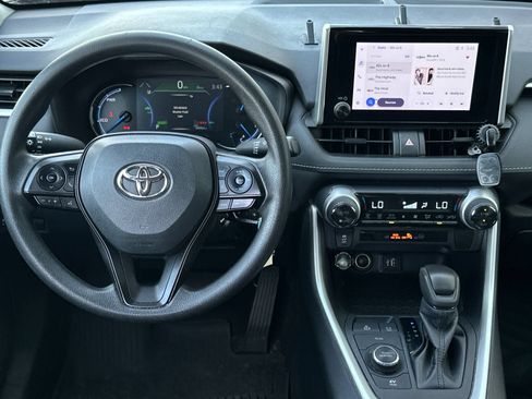 Used 2023 Toyota RAV4 LE AWD/4WD image 13