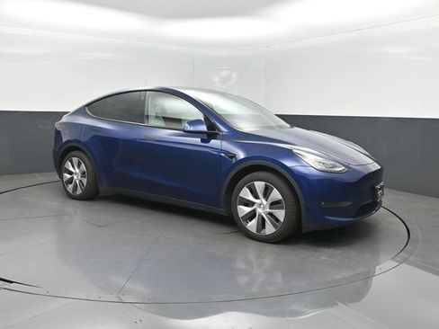 Used 2021 Tesla Model Y Long Range AWD/4WD image 23
