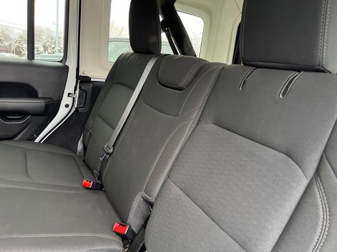 Used 2021 Jeep Wrangler Unlimited Sahara w/ Dual Top Group image 38