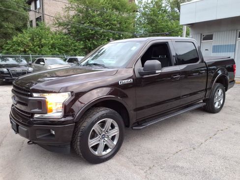 Used 2018 Ford F150 XLT w/ Equipment Group 302A Luxury AWD/4WD image 7