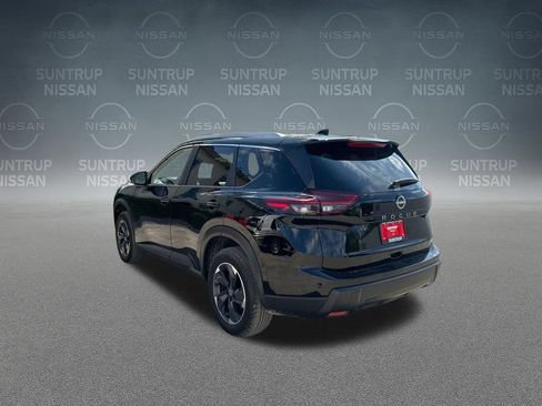 Used 2025 Nissan Rogue SV w/ SV Premium Package FWD image 37