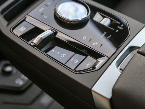 Used 2025 BMW iX xDrive50 w/ Premium Package image 15