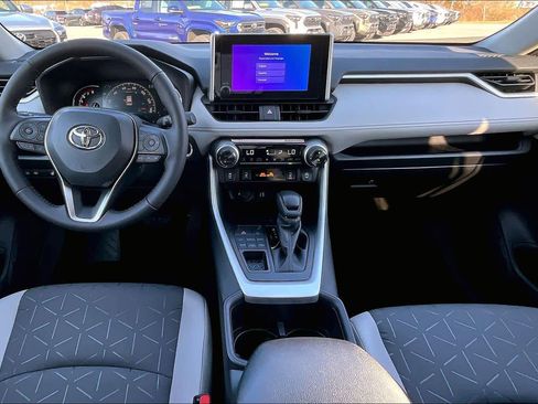New 2025 Toyota RAV4 XLE image 5