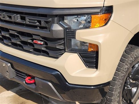 Used 2023 Chevrolet Silverado 1500 Custom Trail Boss AWD/4WD image 8