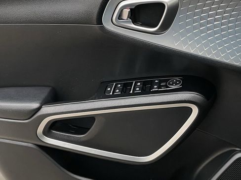 Used 2024 Kia Soul LX w/ Option Group 015 image 19