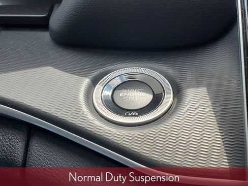 Used 2023 Jeep Grand Cherokee Altitude AWD/4WD image 19