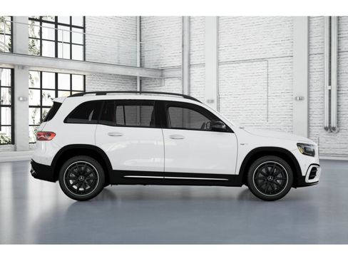 New 2026 Mercedes-Benz GLB 35 AMG 4MATIC image 2