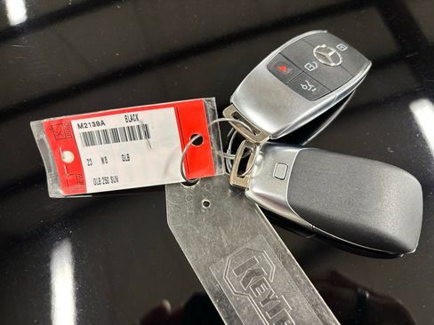 Certified 2023 Mercedes-Benz GLB 250 image 26