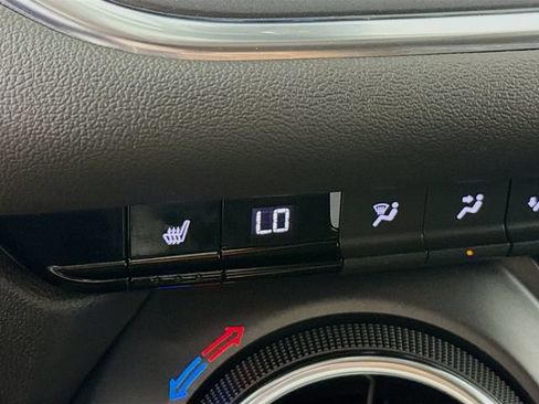 Used 2024 Chevrolet Blazer LT AWD/4WD image 16