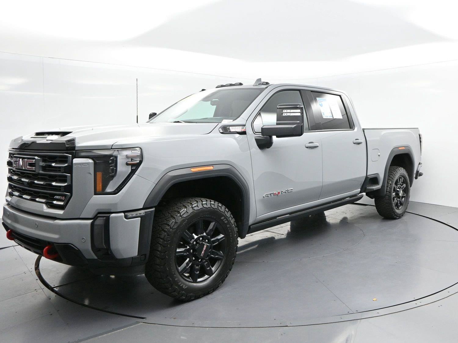 Used 2024 GMC Sierra 2500 AT4 w/ AT4 Premium Plus Package AWD/4WD image 3