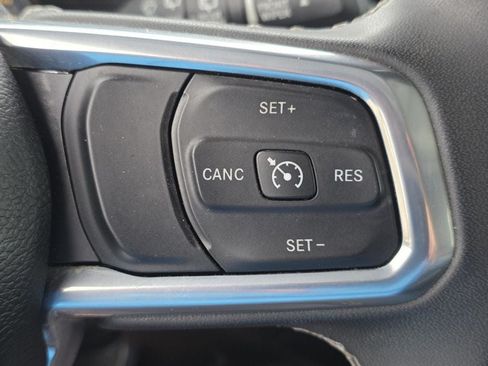 Used 2023 Jeep Wrangler Unlimited Sahara AWD/4WD image 26