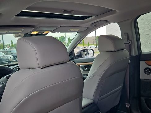 Used 2021 Honda CR-V Touring image 15