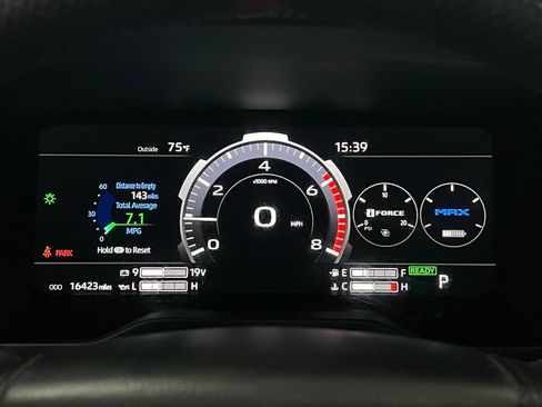 Used 2025 Toyota Tundra Limited AWD/4WD image 21
