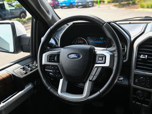 Used 2019 Ford F150 Lariat w/ Trailer Tow Package AWD/4WD image 32