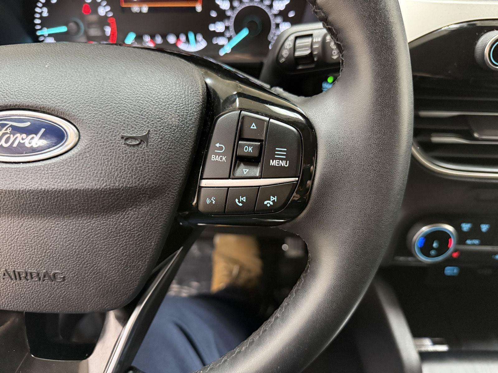 Used 2022 Ford Escape SEL AWD/4WD image 18