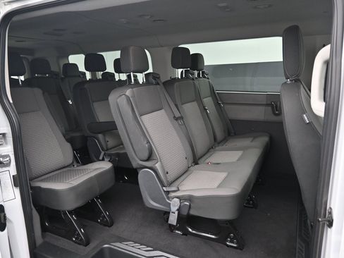 Used 2024 Ford Transit 350 XLT image 32