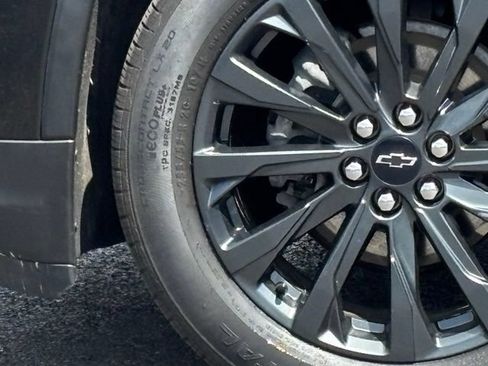 Used 2023 Chevrolet Traverse RS AWD/4WD image 8