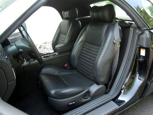 Used 2002 Ford Thunderbird image 23