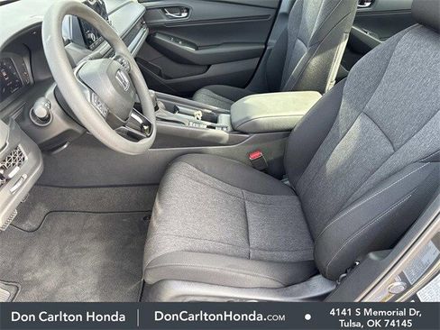 Certified 2025 Honda Accord SE image 10