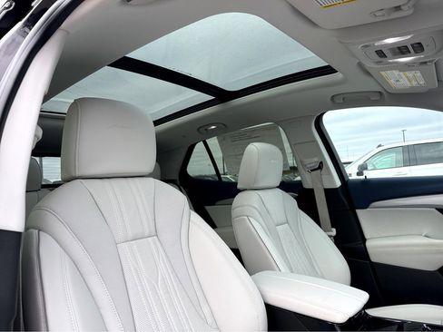 New 2026 Buick Envision Avenir image 5